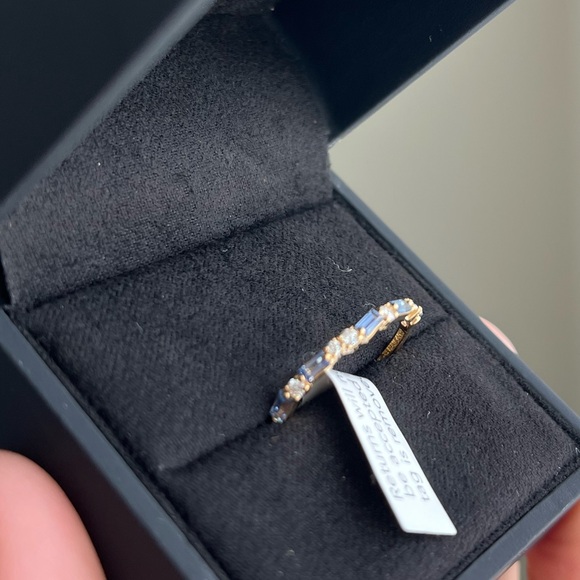 New with tags size 7 - Picture 3 of 4